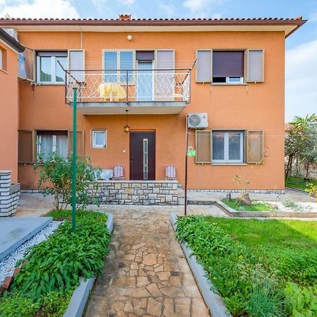 Ferucio House With Apartments Umag Kültér fotó