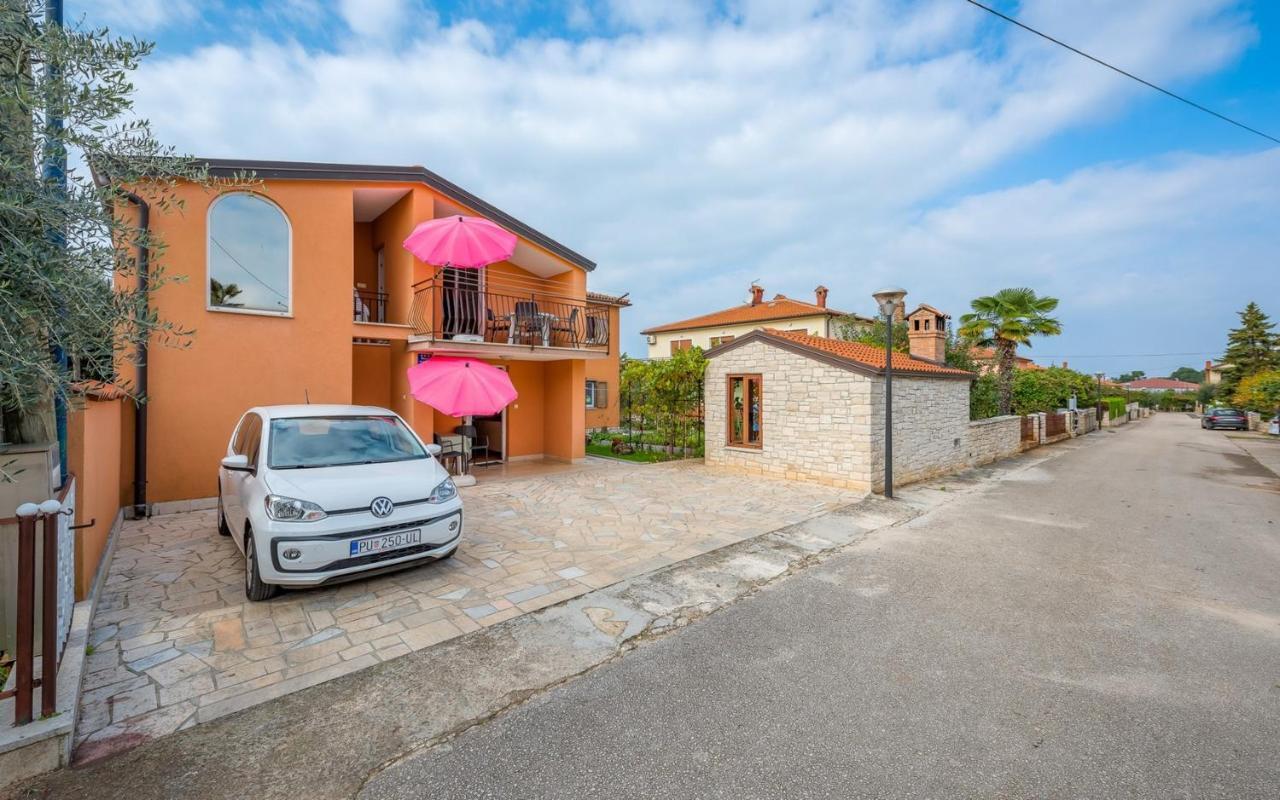 Ferucio House With Apartments Umag Kültér fotó